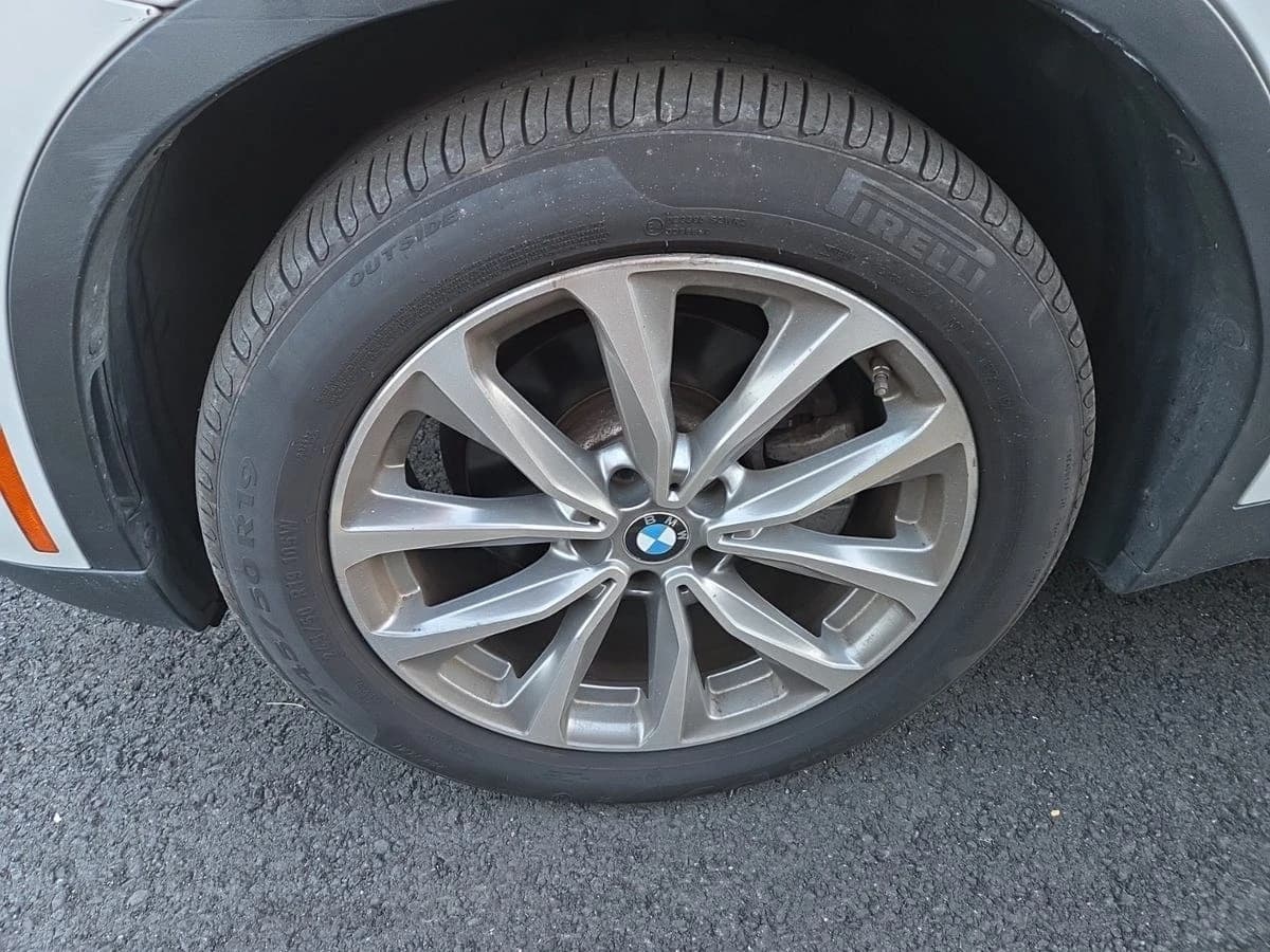 2019 BMW X3 sDrive30i — photo 2