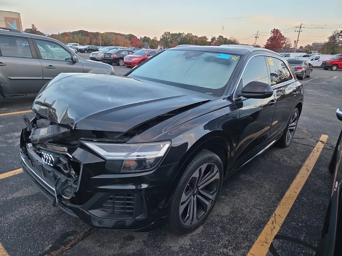 2019 Audi Q8 Premium Plus — photo 1