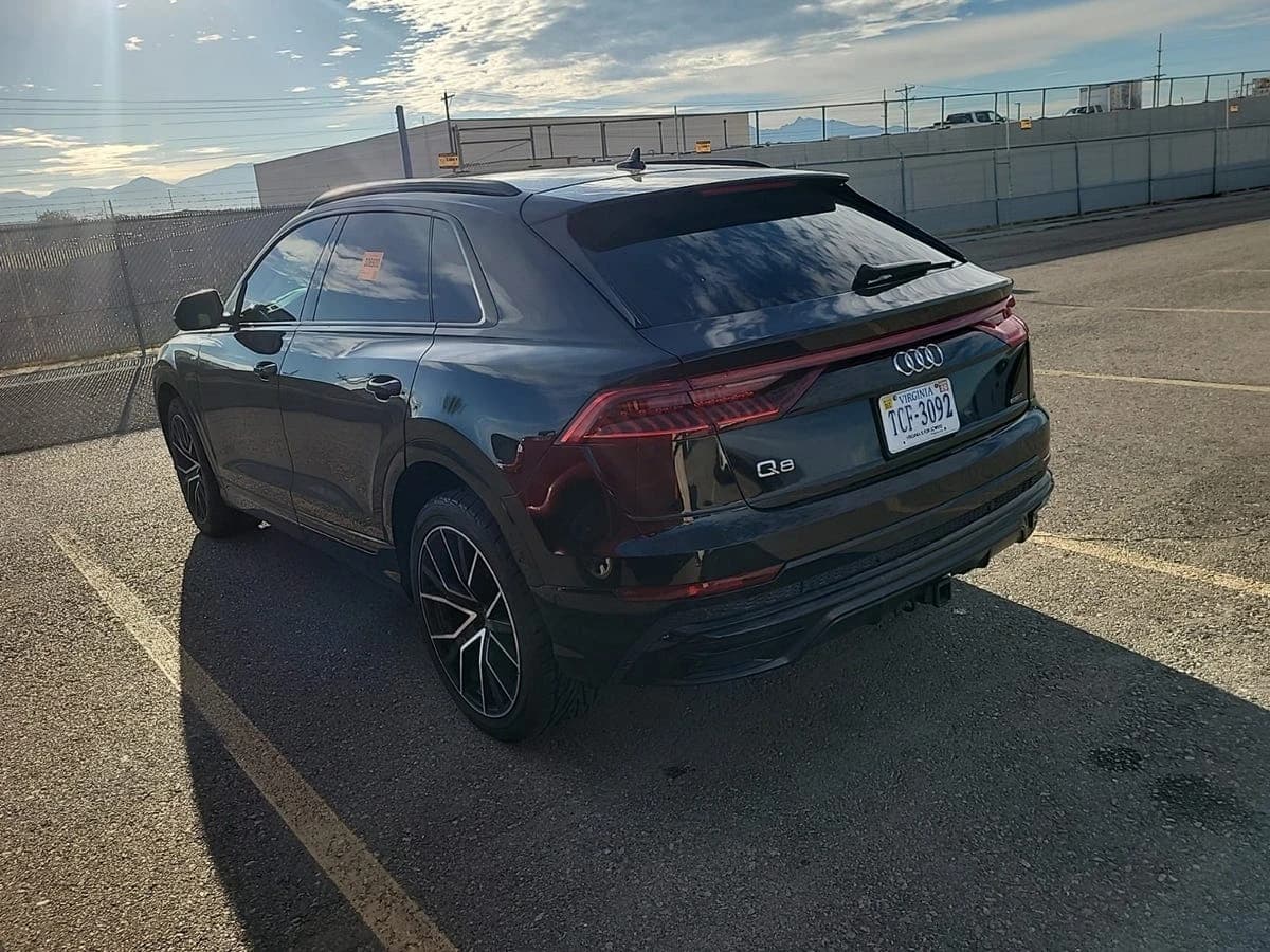 2019 Audi Q8 Prestige — photo 3