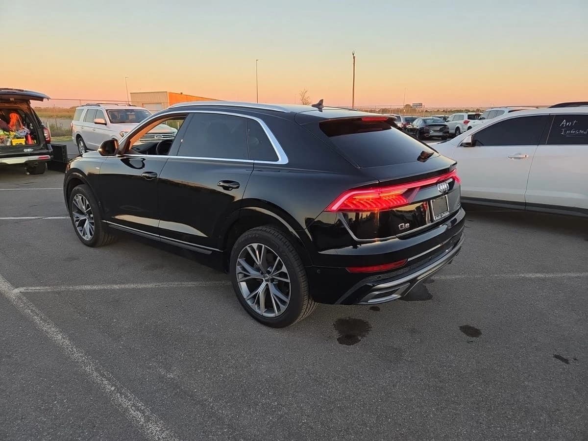 2020 Audi Q8 Premium Plus — photo 3