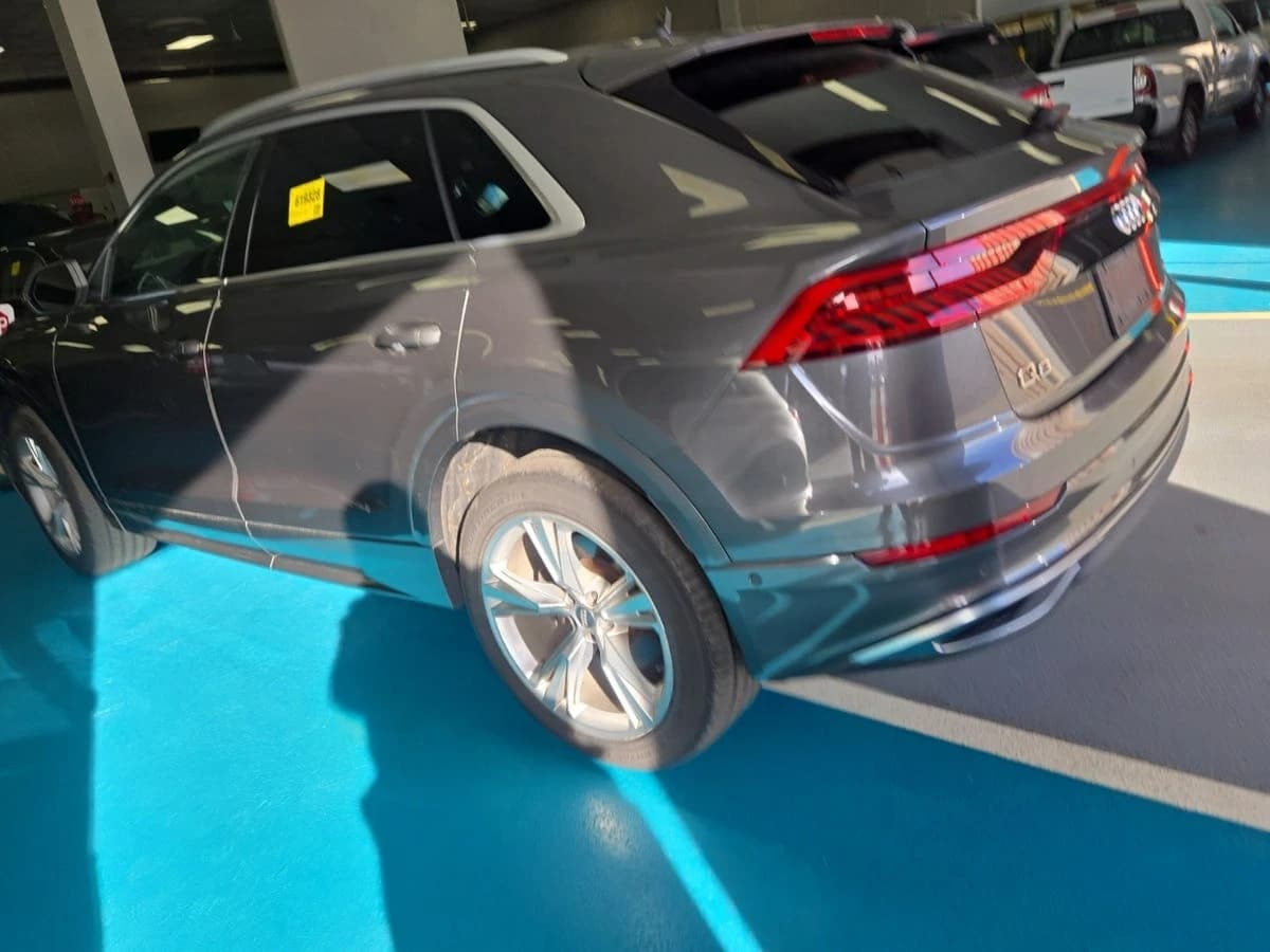 2019 Audi Q8 Premium Plus — photo 3