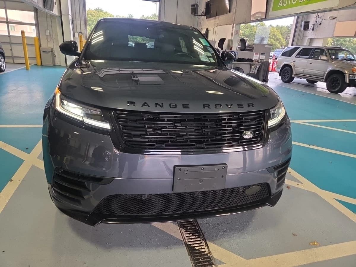 2025 Land Rover Range Rover Velar Dynamic SE — photo 7