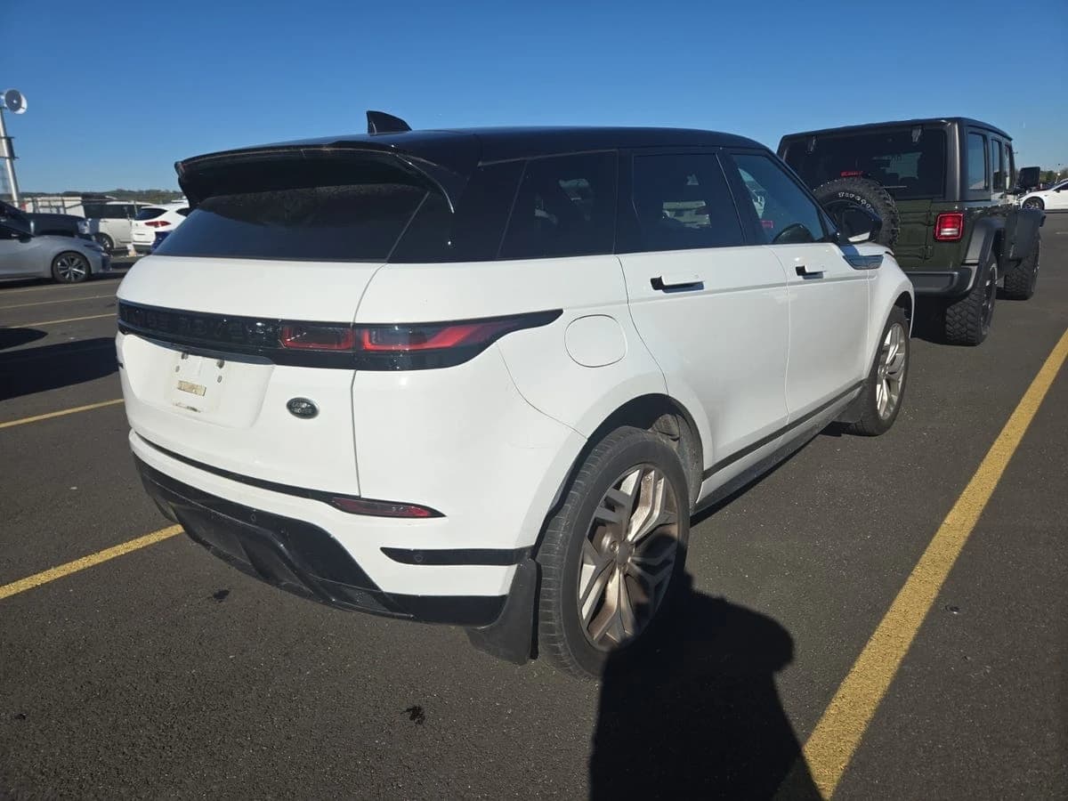 2023 Land Rover Range Rover Evoque R-Dynamic S — photo 5