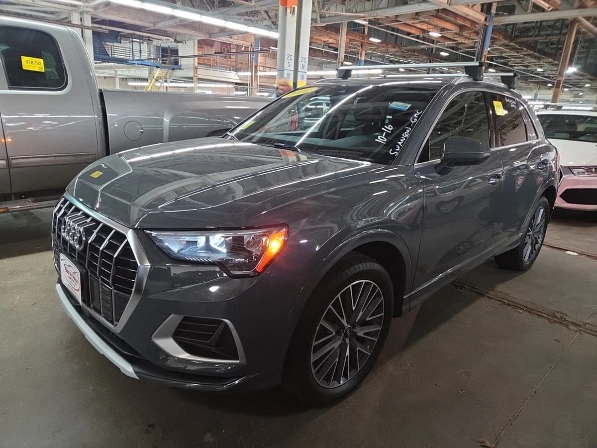 2022 Audi Q3 Premium