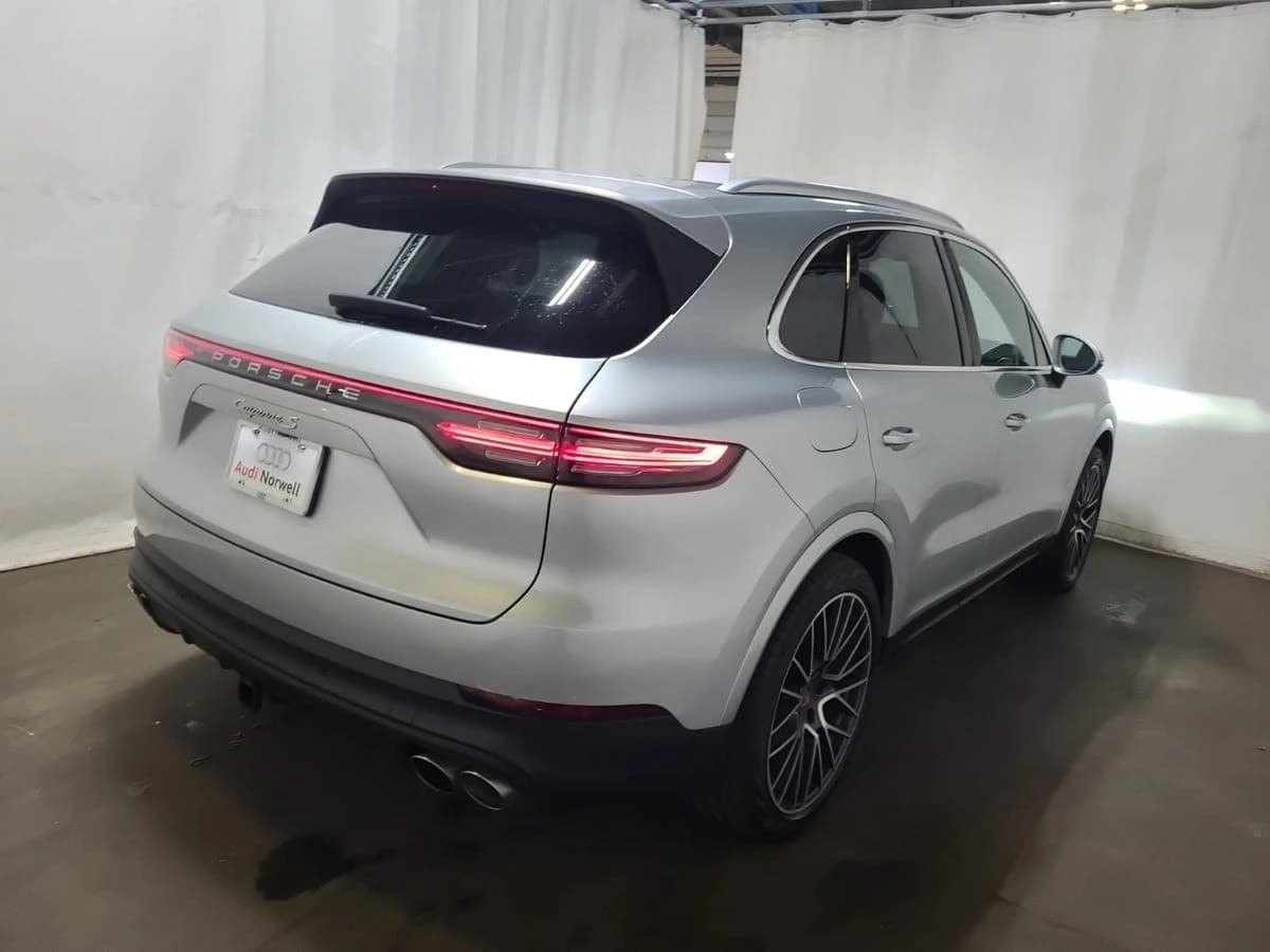 2019 Porsche Cayenne S — photo 6