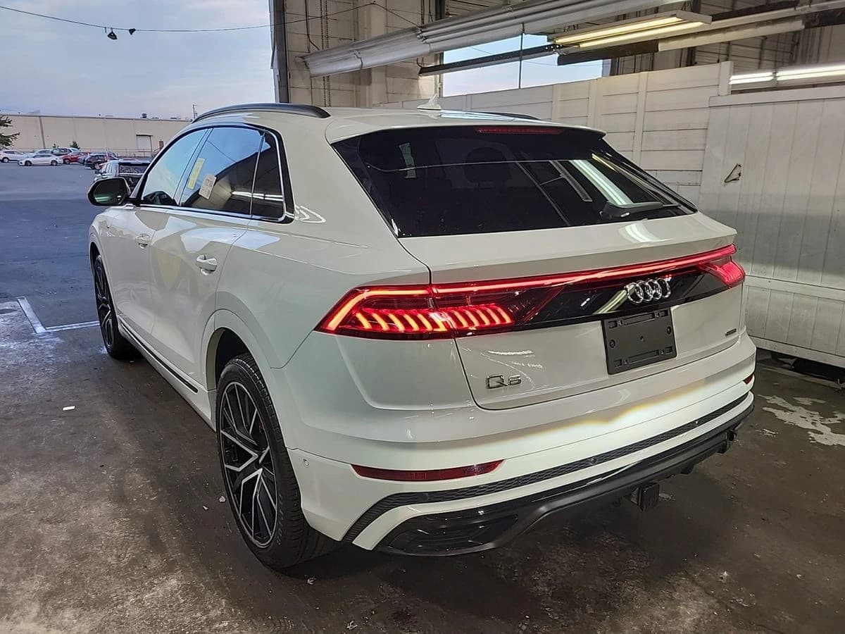2019 Audi Q8 Prestige — photo 3