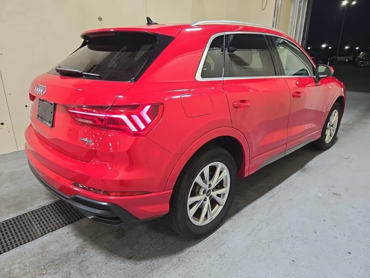 2022 Audi Q3 S line Premium Plus — photo 6
