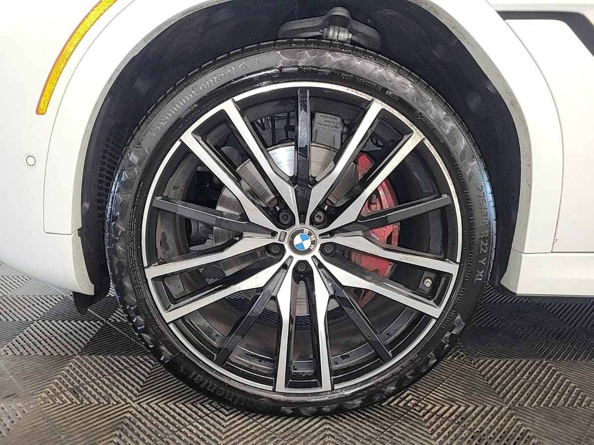 2023 BMW X6 xDrive40i — photo 2