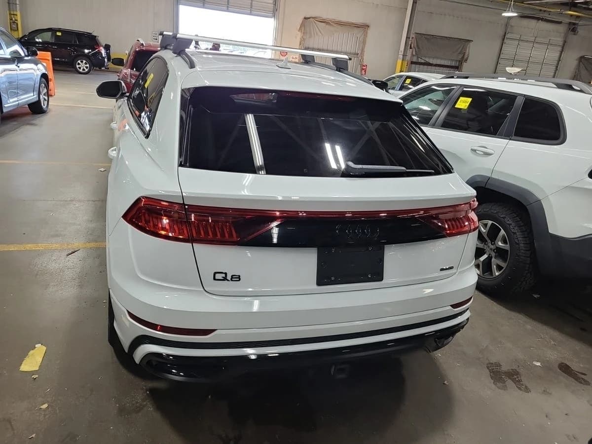 2020 Audi Q8 Prestige — photo 4