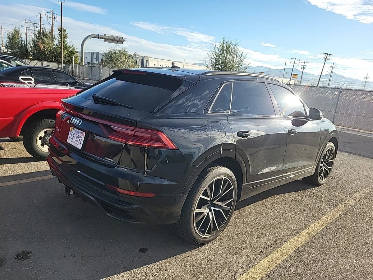 2019 Audi Q8 Prestige — photo 5