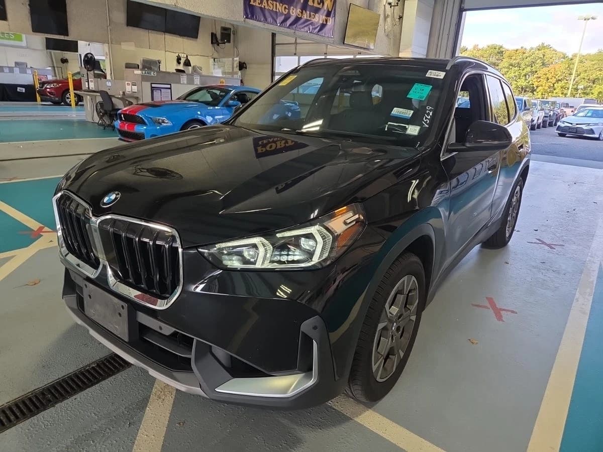 2023 BMW X1 xDrive28i — photo 1