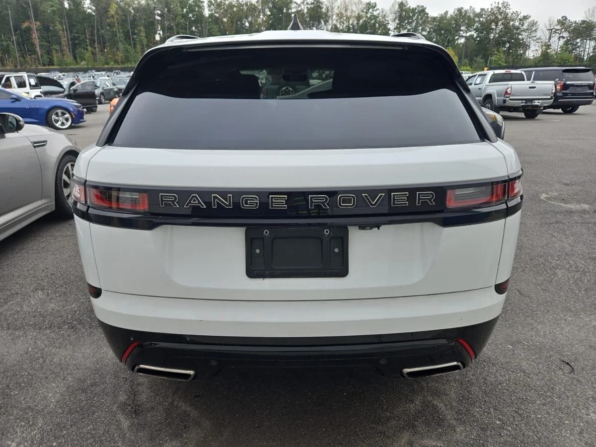 2018 Land Rover Range Rover Velar R-Dynamic SE — photo 4