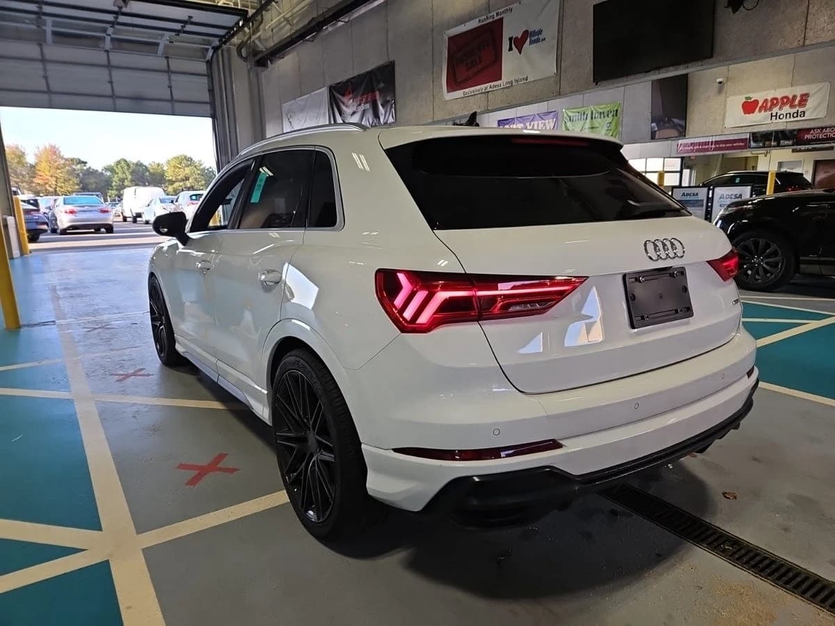 2020 Audi Q3 S line Premium — photo 3