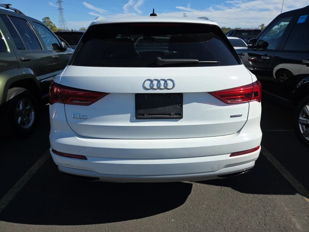 2019 Audi Q3 Premium — photo 4
