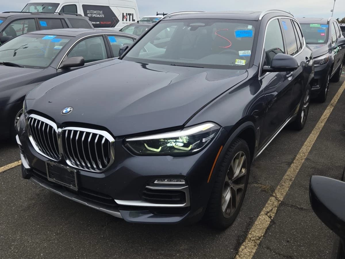 2020 BMW X5 xDrive50i — photo 1
