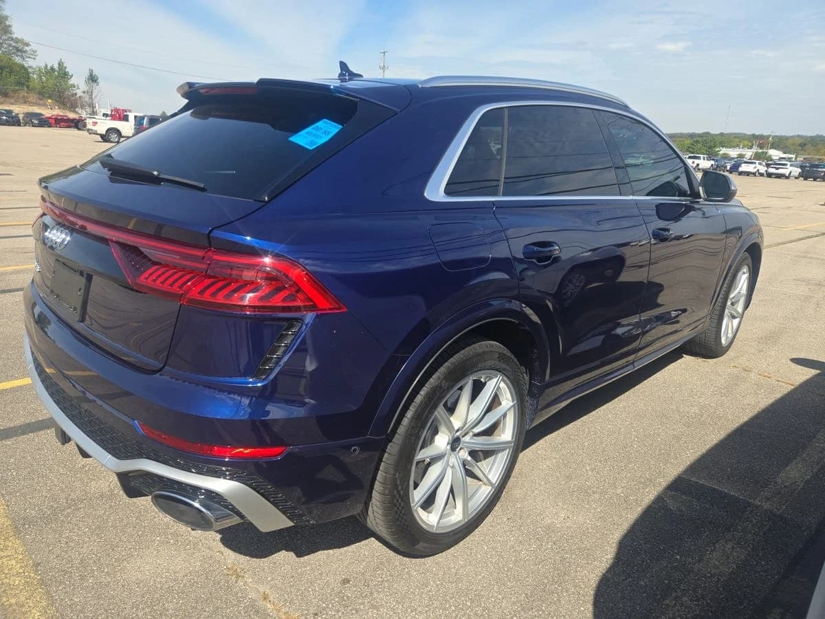 2021 Audi RS Q8 4.0T — photo 5