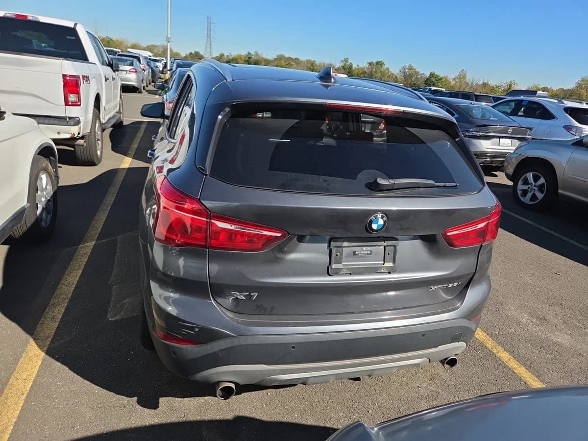 2019 BMW X1 xDrive28i — photo 4