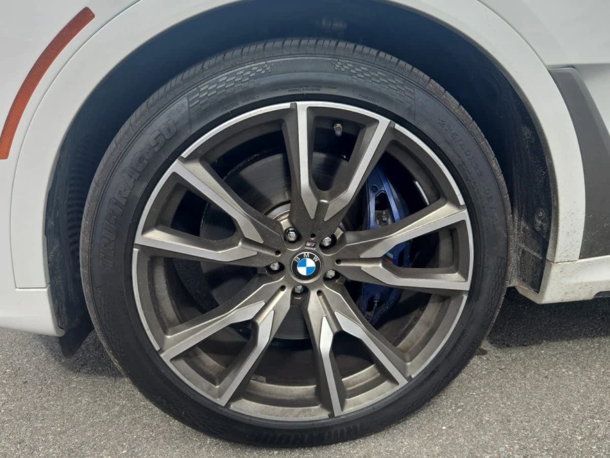 2020 BMW X7 M50i — photo 2