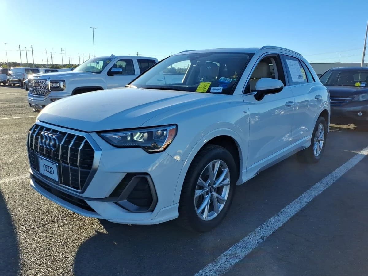2021 Audi Q3 S line Premium