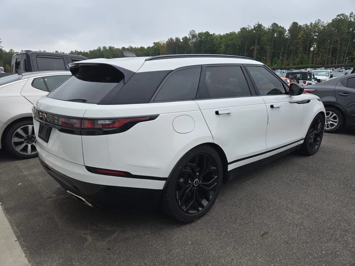 2018 Land Rover Range Rover Velar R-Dynamic SE — photo 5