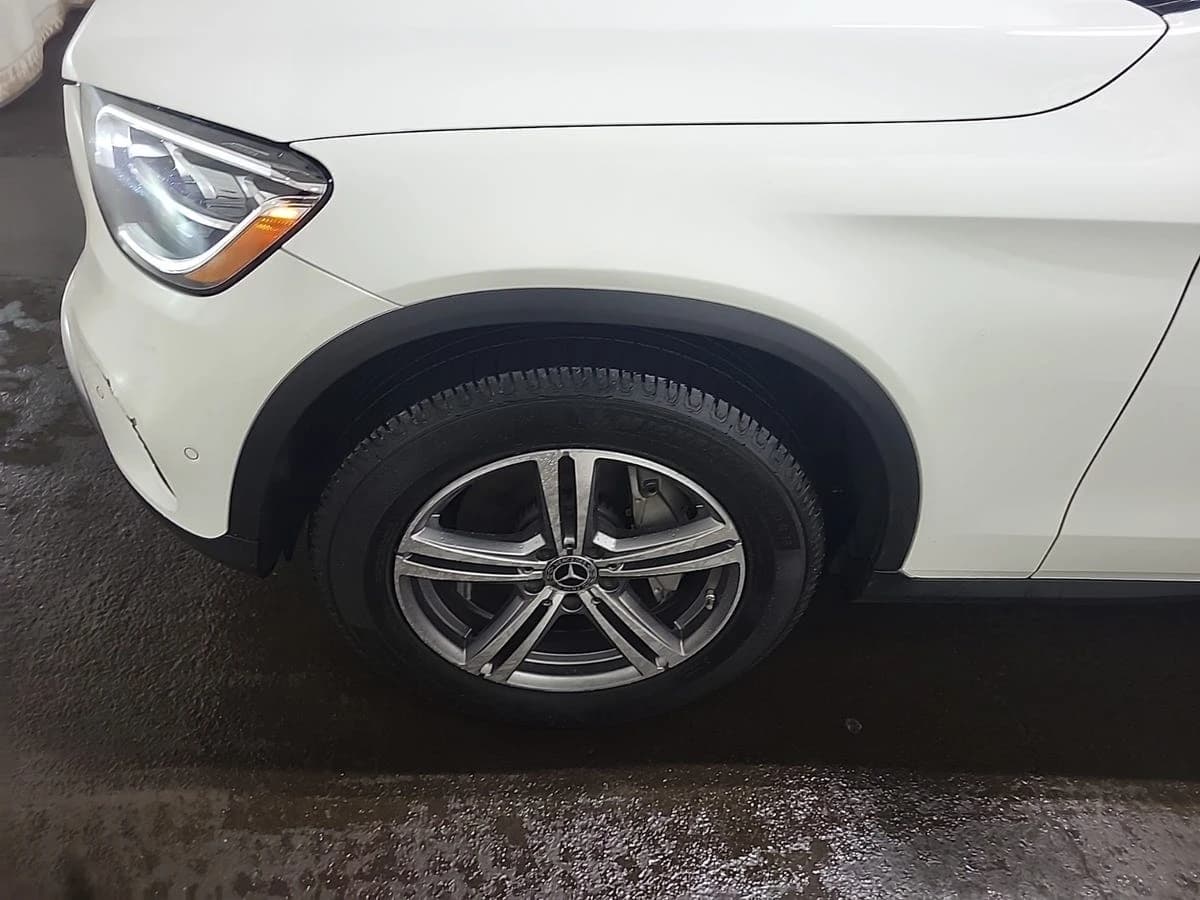 2022 Mercedes-Benz GLC 300 GLC 300 — photo 2