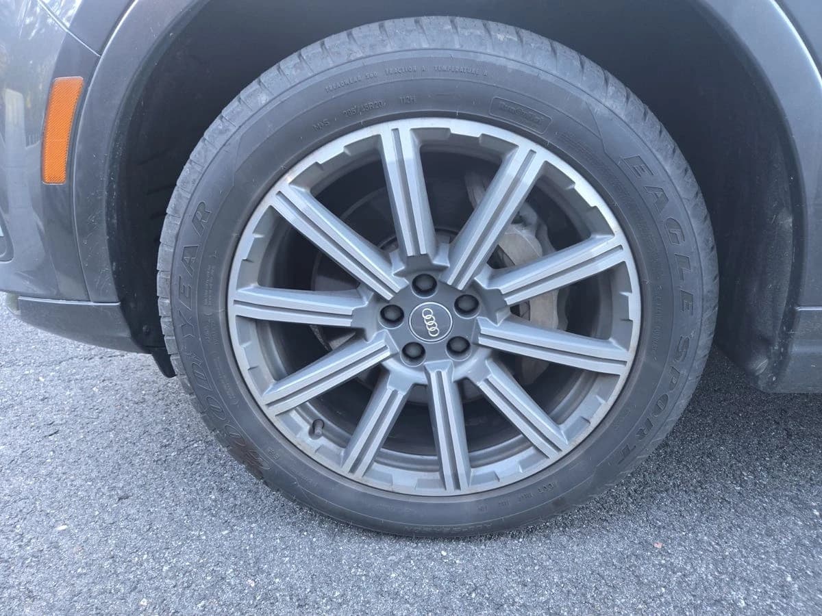 2018 Audi Q7 Premium Plus — photo 2
