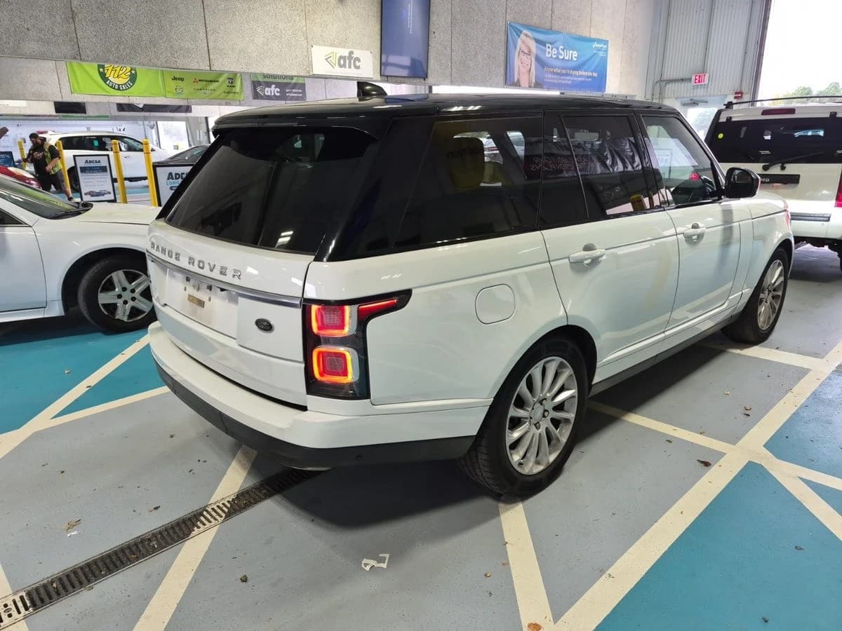 2020 Land Rover Range Rover HSE — photo 5
