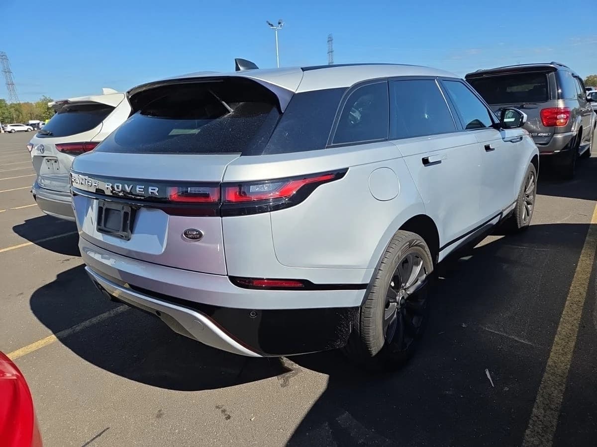 2023 Land Rover Range Rover Velar S — photo 5