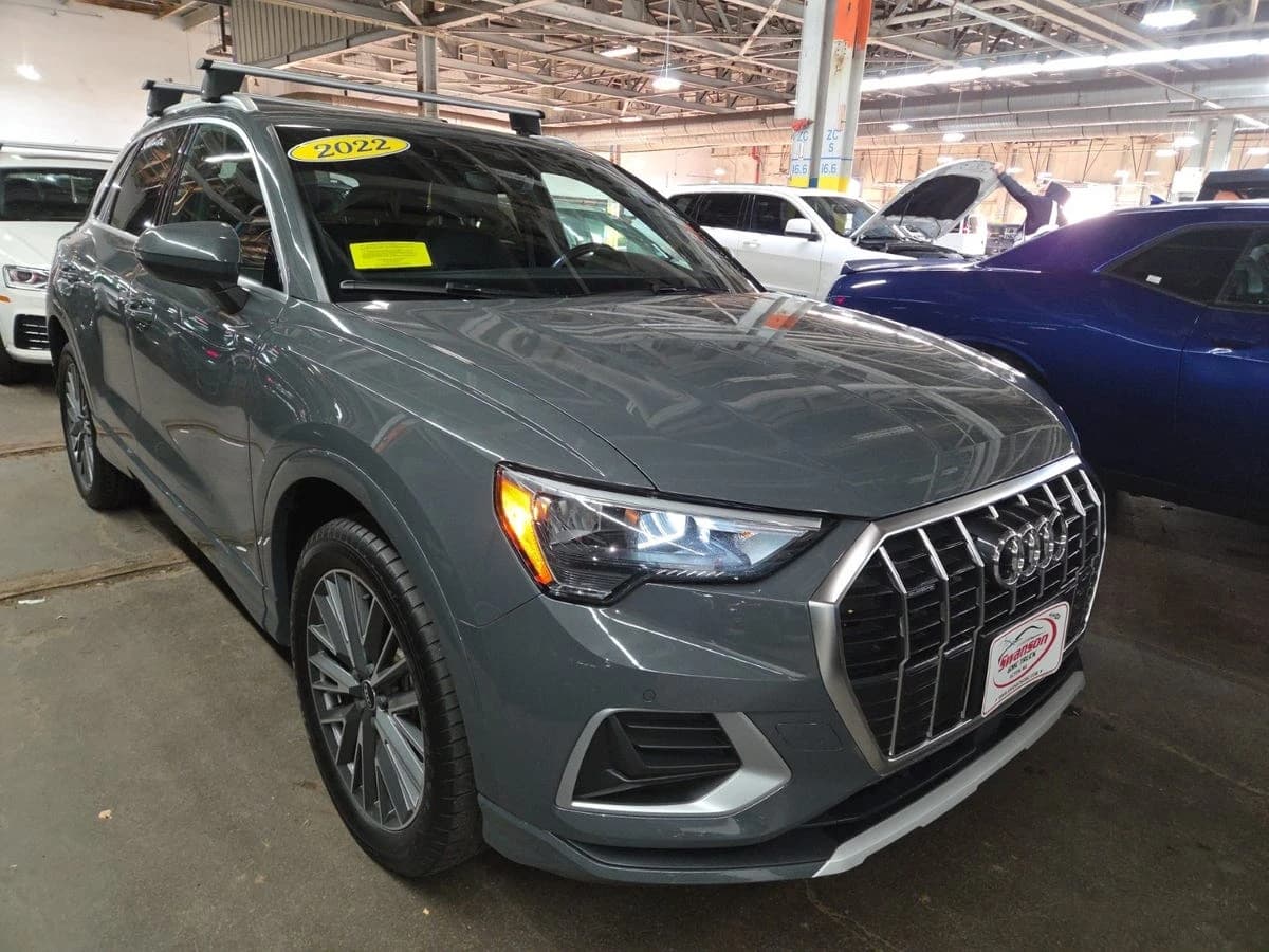 2022 Audi Q3 Premium — photo 6