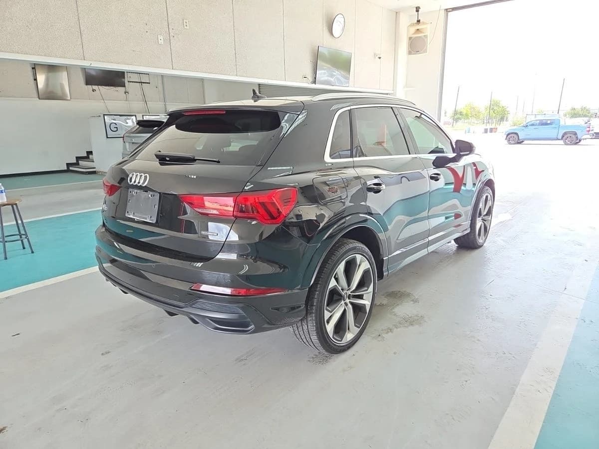 2019 Audi Q3 S line Prestige — photo 5