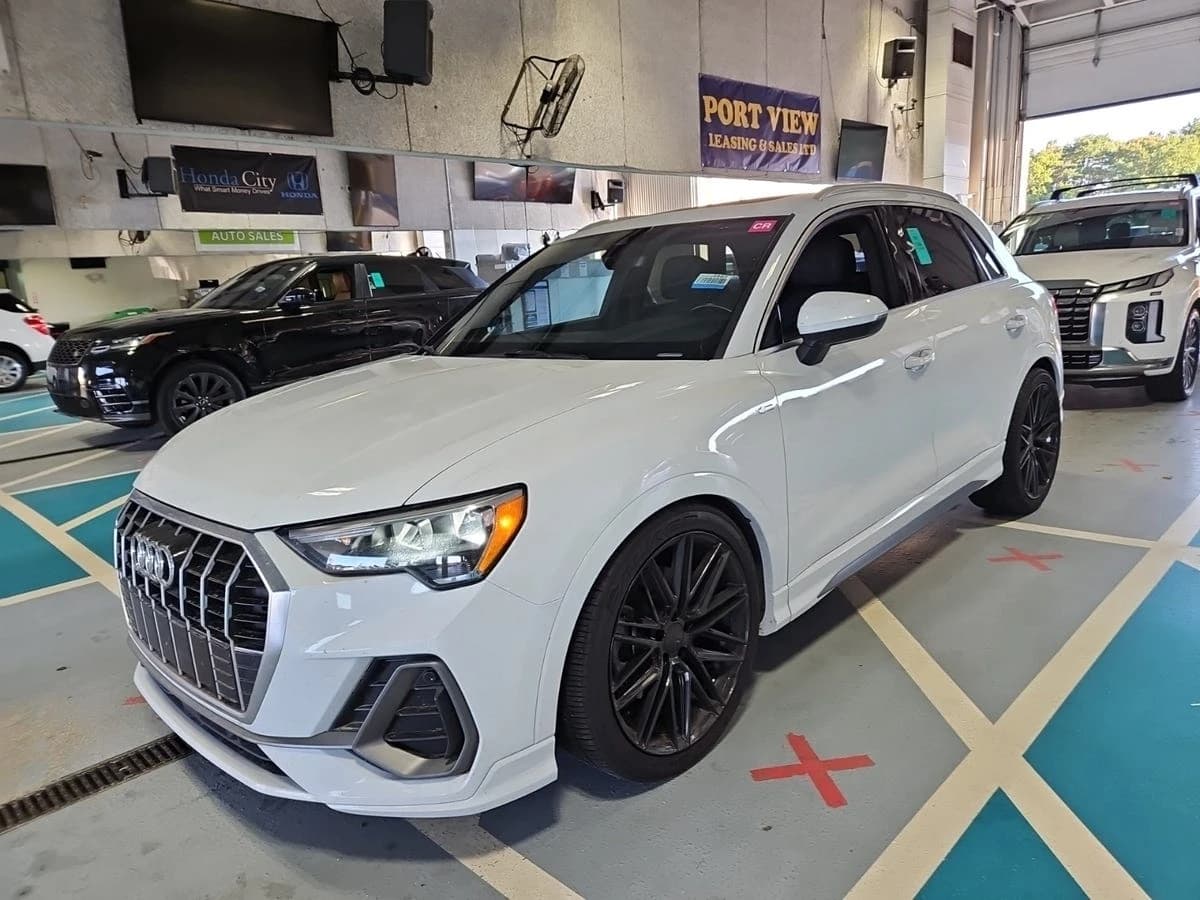 2020 Audi Q3 S line Premium