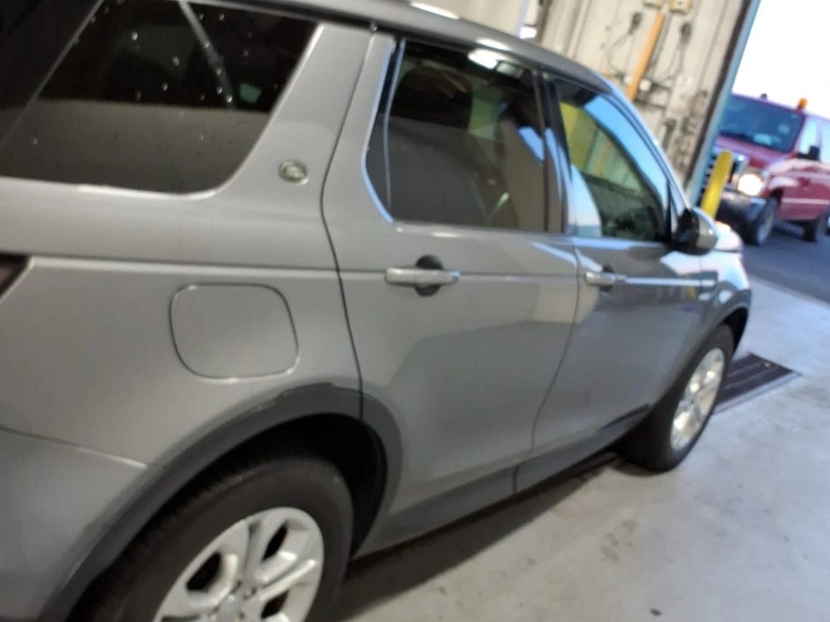 2023 Land Rover Discovery Sport S — photo 6