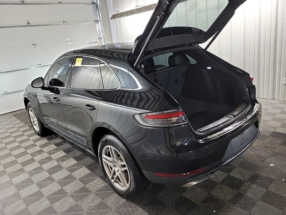 2020 Porsche Macan N/A — photo 3